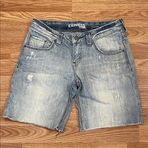 Express Relax Short Faded Distressed Light Blue Denim Shorts Vintage Sz 2